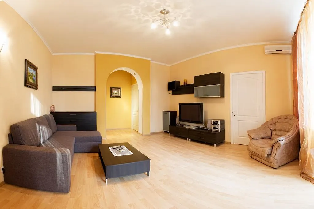 Kyiv Apartment In The City Center On Turgenevskaya Street location
